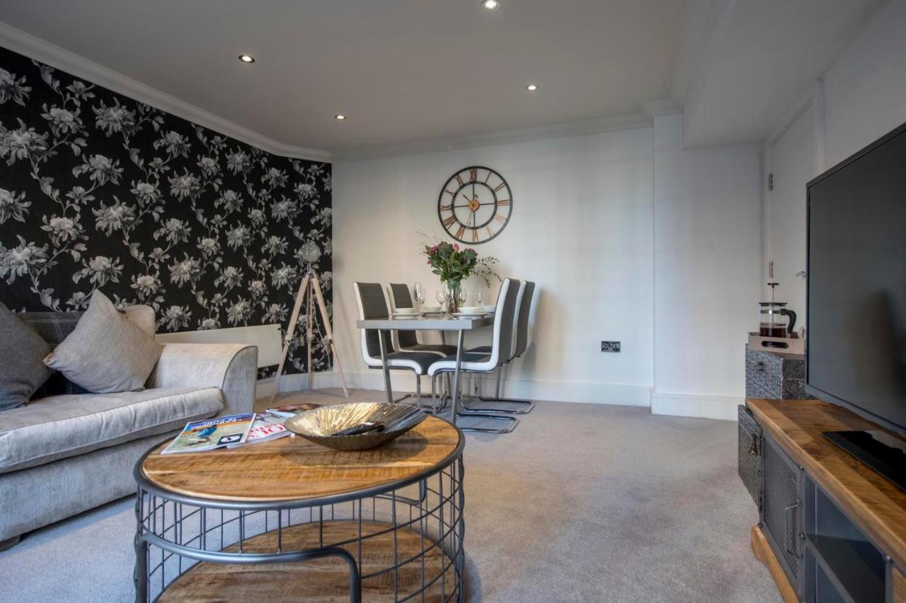 Chocolets - The Joseph Rowntree Apartemen *